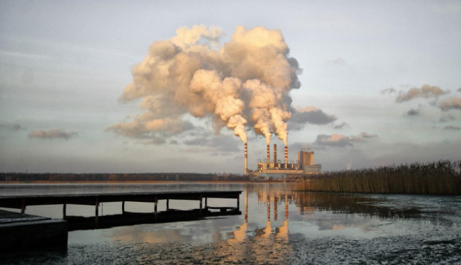 L’Unione Europea verso la messa al bando degli “inquinanti eterni” (1) Aperta una consultazione pubblica. Le aziende si oppongono. Divieti e controlli alla produzione di PFAS, secondo Pasti di Unife
